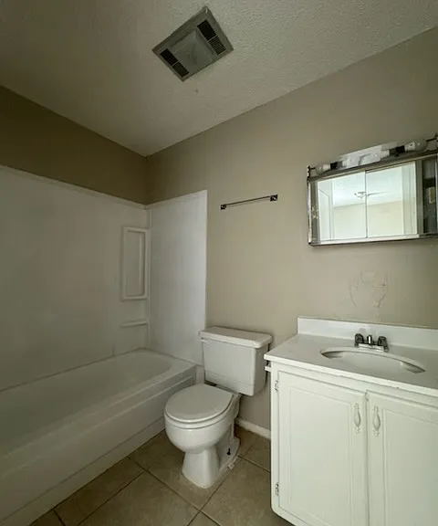 1015 Shilo Dr #D — Photo 2