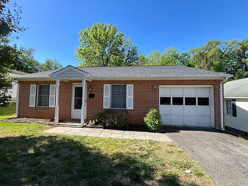 317 Jefferson Ave Photo 1