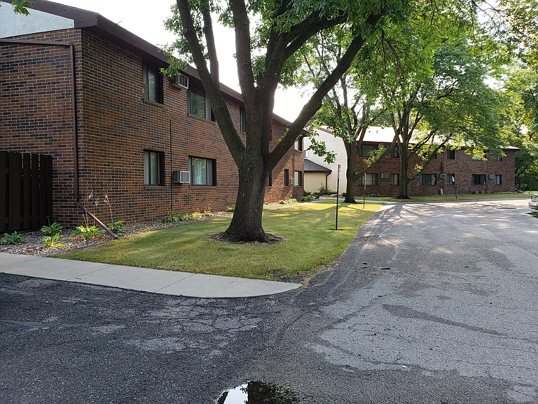 700 Ash Ave SE #A2 — Photo 1