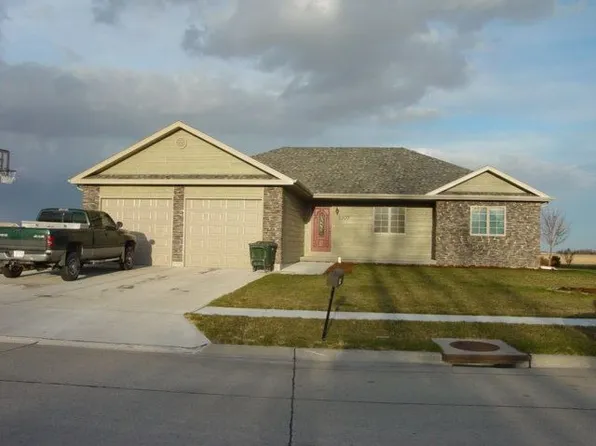 2307 Avenue, Gothenburg, NE 69138
