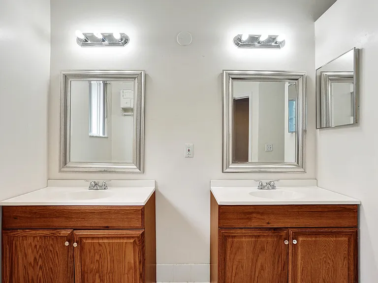 3717 Pebblebrook Mnr — Photo 36