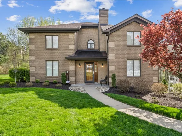 405 Laurelwood Dr, Glenshaw, PA 15116