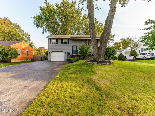 9 Lincoln Drive, Glenville, NY 12302