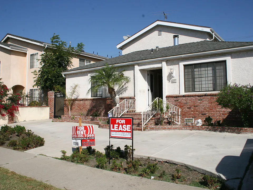 6037 Comey Ave #6037