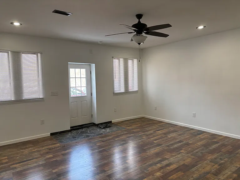 3157 Library Rd — Photo 6