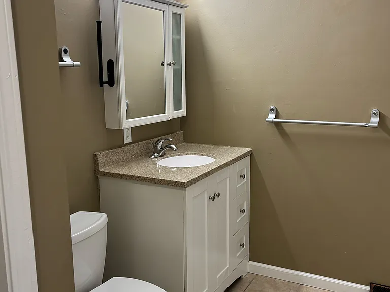 1320 S Curry Pike — Photo 4