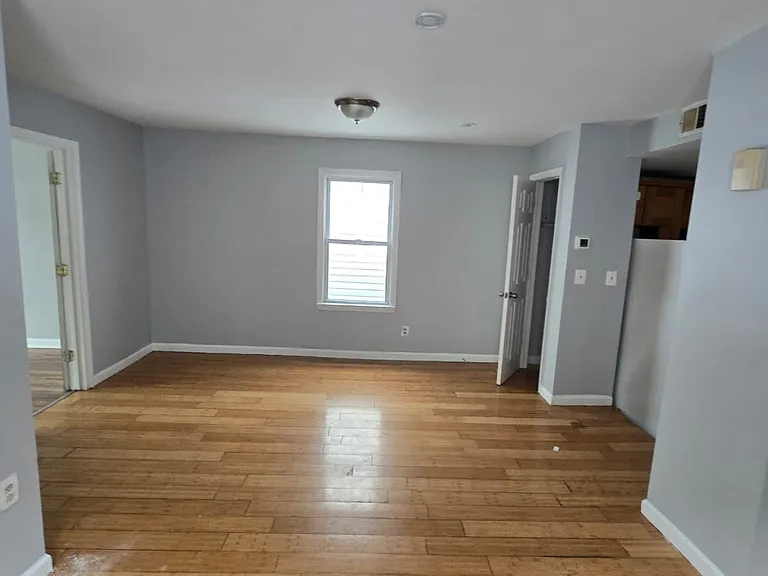 122 Marshall St #2A — Photo 6