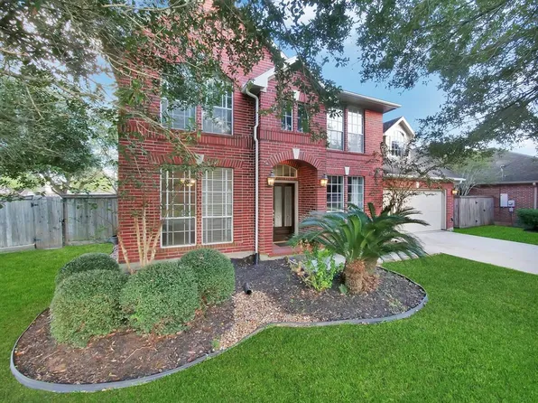 3311 Stonehurst Ct, Pearland, TX 77584