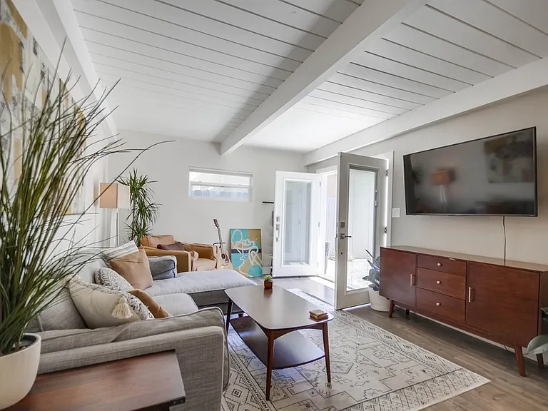 7832 Cinnabar Dr — Photo 22