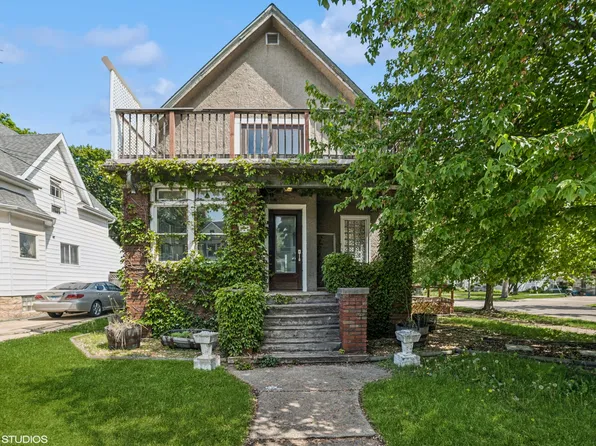 827 Lewis St, Dekalb, IL 60115