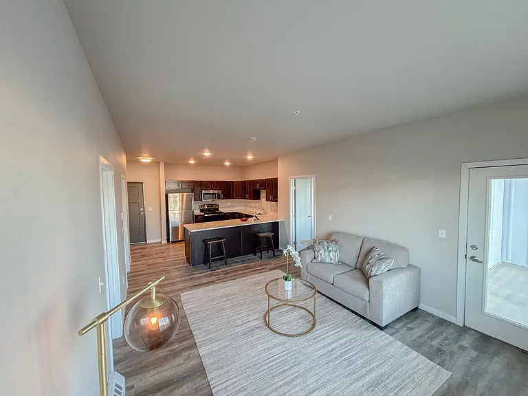 Creekside Apartment Homes — Photo 10
