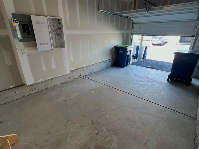 856 Graphite Dr — Photo 10