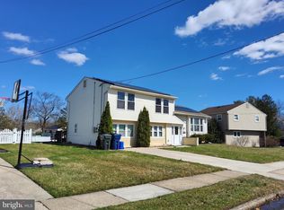 208 Pelham Rd S, Voorhees, NJ 08043