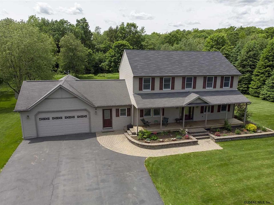 1st image of 17 Silver Springs Dr