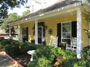 18 Fox Chase Dr, Pineville, LA 71360