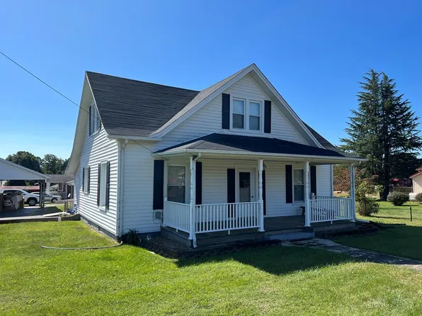 701 Henry St, Gretna, VA 24557