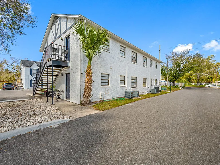 1308 W Waters Ave — Photo 26