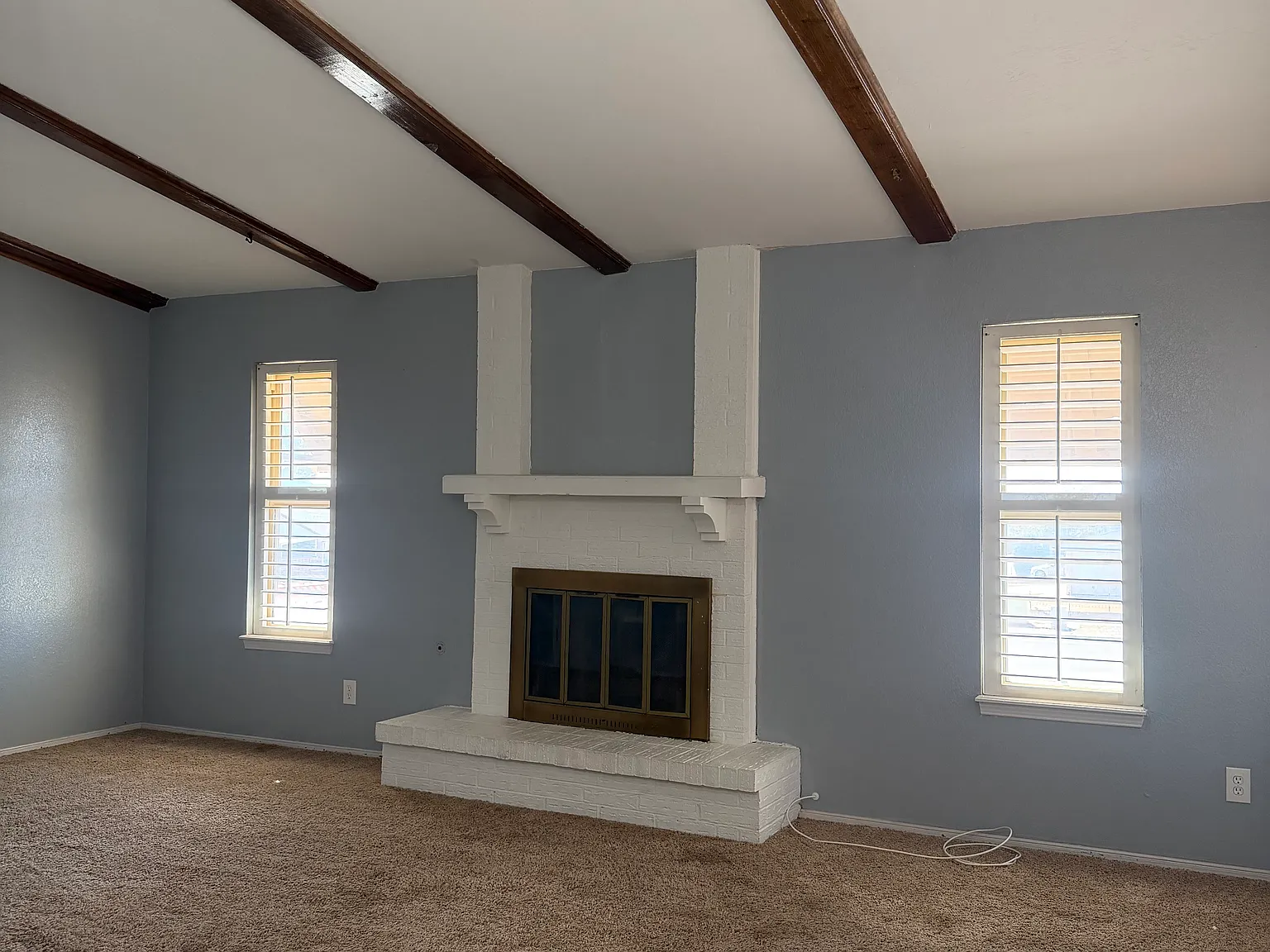 2 bed, 1.5 bath, 966 sqft, $1,100 — Photo 1