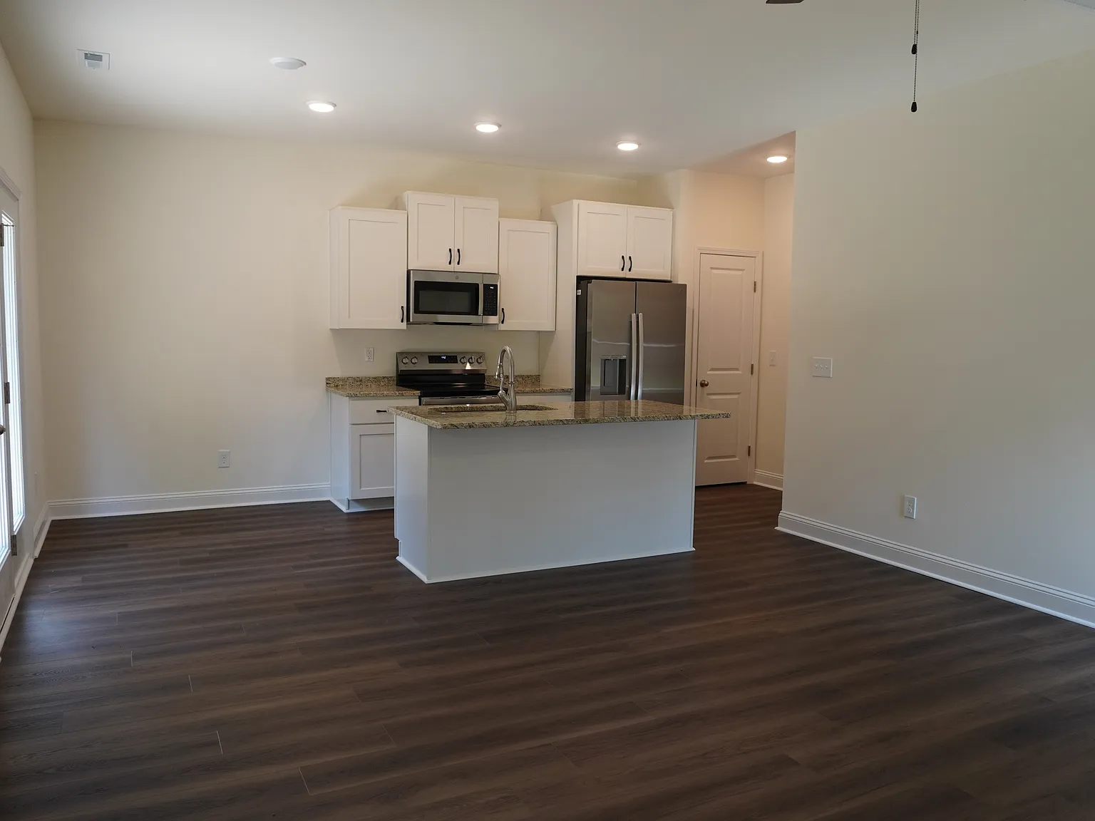 Buhmann Dr, Fayetteville — Photo 3