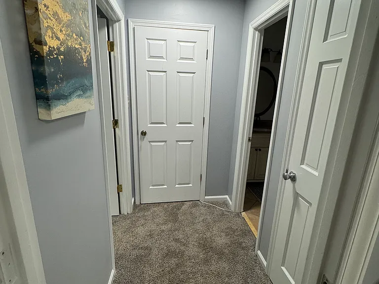 1231 Reverdy Ln #B — Photo 9