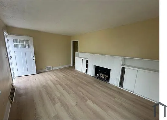 20910 Watson Rd — Photo 2