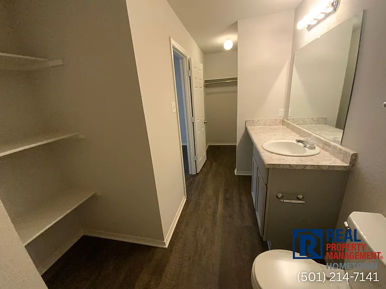 41 Winter Valley Cv — Photo 18