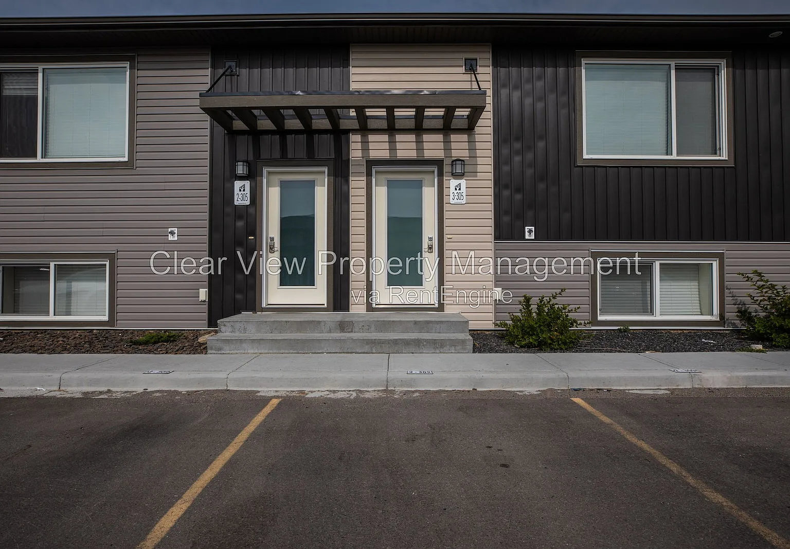 3 bed, 1.5 bath, 1200 sqft, $1,899 — Photo 1