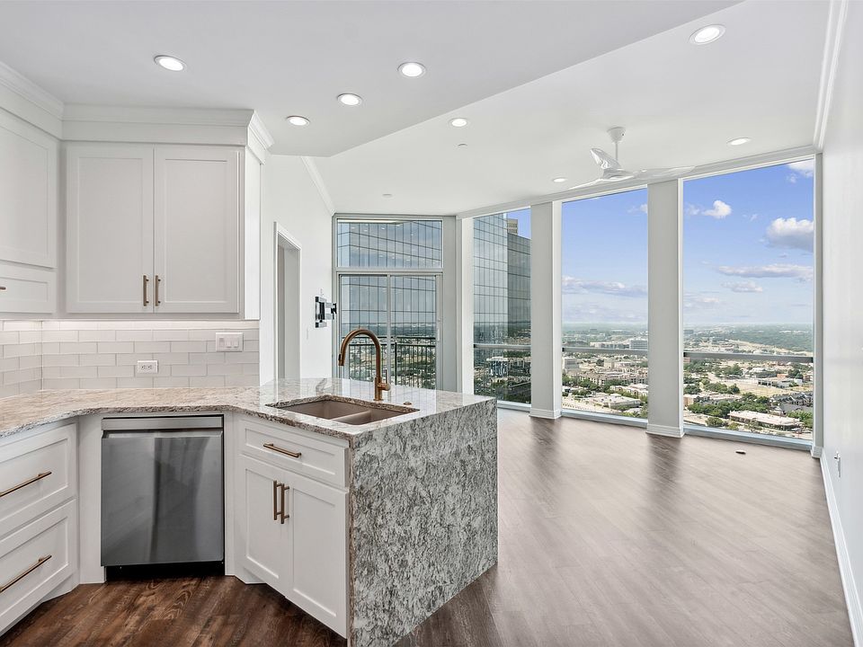 1st image of 500 Throckmorton St APT 2508