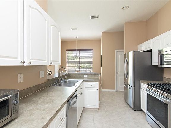 4th image of 6821 Regents Village Way