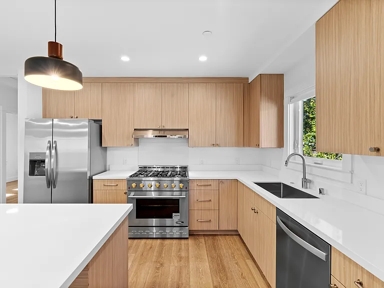 26A Mariposa Ave — Photo 13