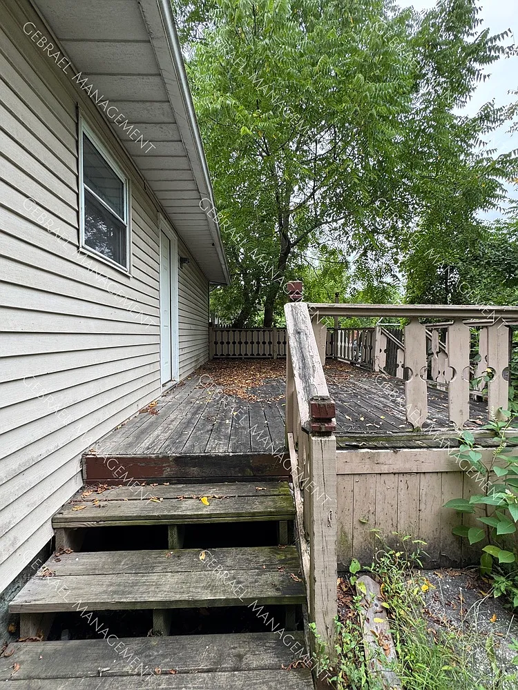 Building Photo - 1517 Tacoma St