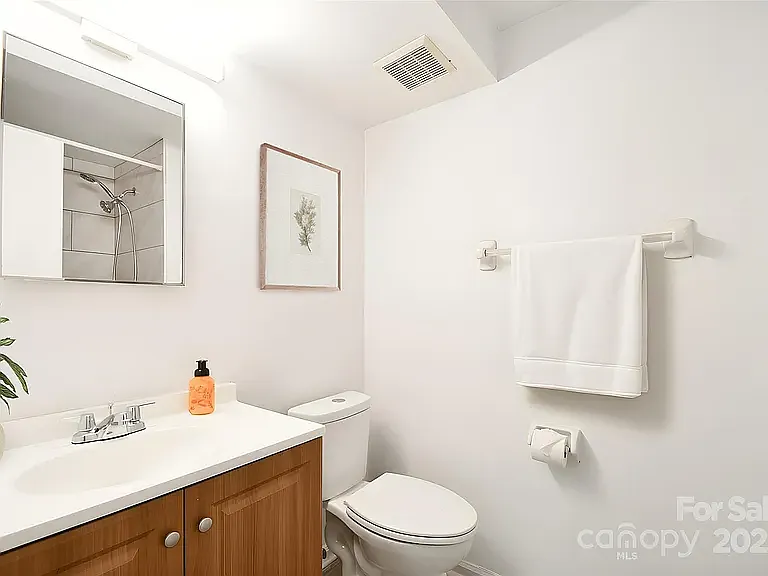 9401 Old Concord Rd #B — Photo 4