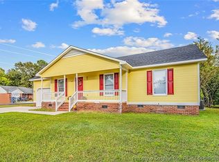 1407 Farwell Dr, Fayetteville, NC 28304