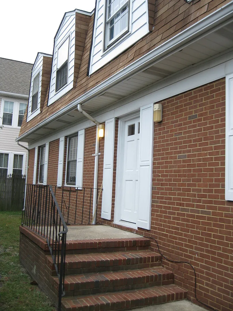 1375 Kingston Ave — Photo 1