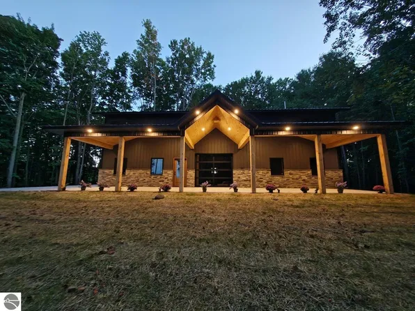 11759 M 72 E, Williamsburg, MI 49690