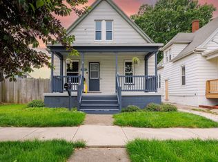 1109 S Center St, Bloomington, IL