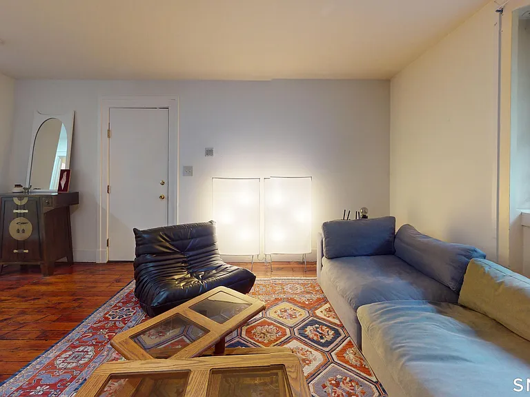 584 Chapel St #1 — Photo 2