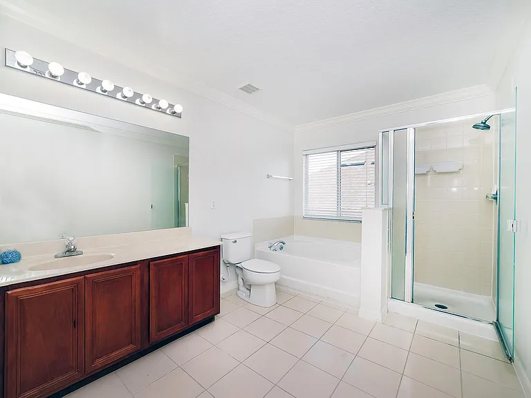 10124 Malpas Point — Photo 22