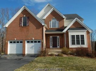 29 Country Manor Dr, Fredericksburg, VA 22406