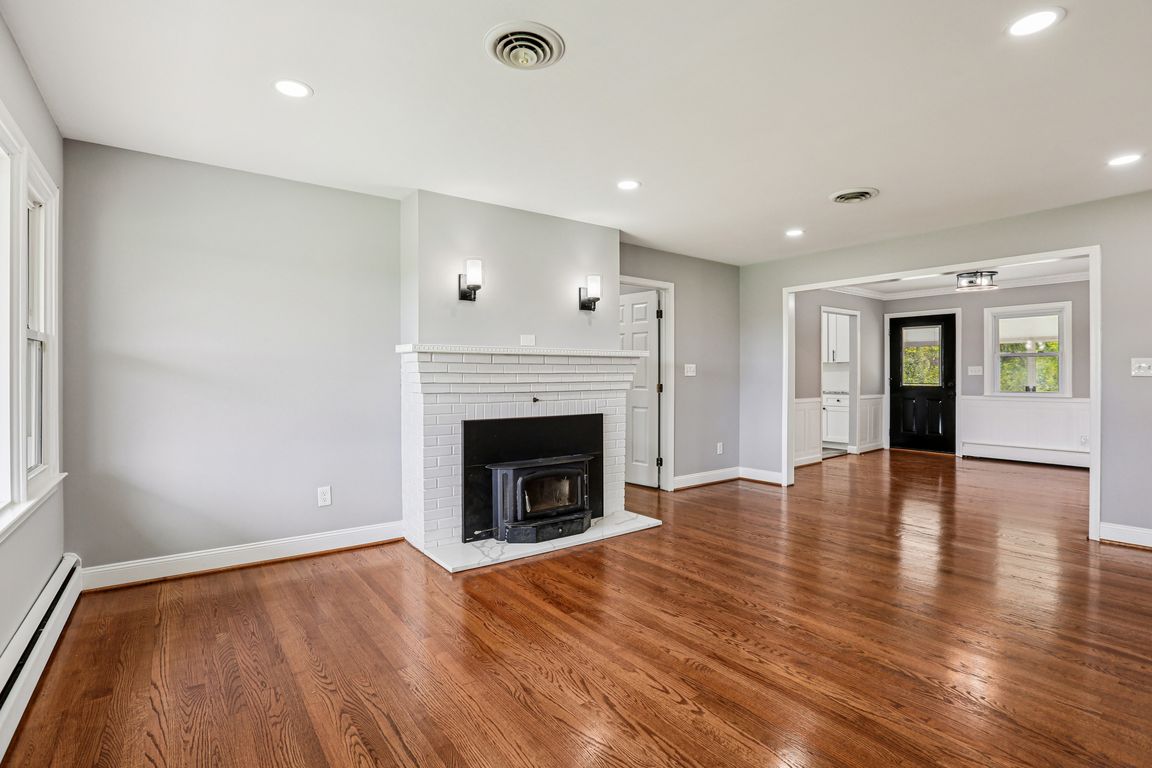 next background image