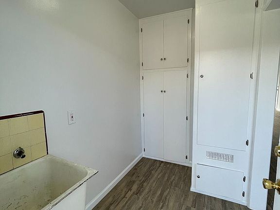 4th image of 4098 W El Segundo Blvd #D