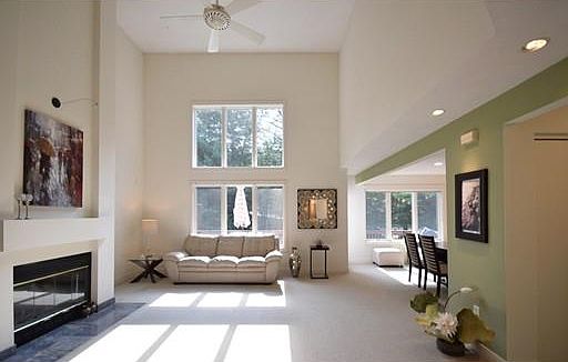 1st image of 61 Orchard Hill Dr #61