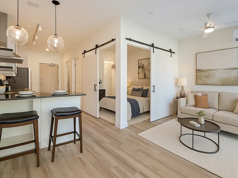 The Sandpiper Residences — Photo 15