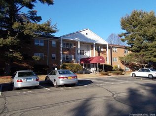 1080 New Haven Ave APT 100, Milford, CT 06460