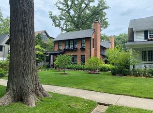 422 9th St, Wilmette, IL 60091