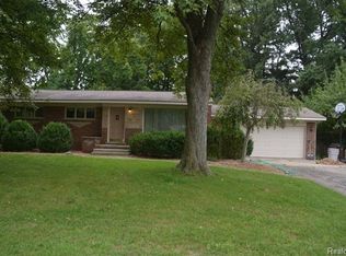 5001 Eastbrook Ct, Shelby Township, MI 48316
