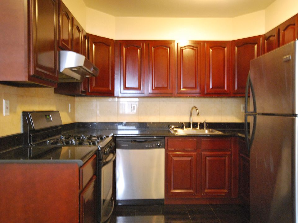 1st image of 19810 56th Ave #2