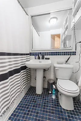 Rented by Compass | media 40