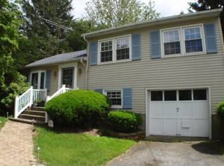 4263 Gradwohl Switch Rd, Easton, PA 18045