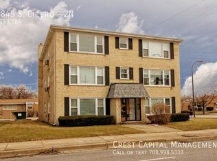 9845 S Cicero Ave #2N, Oak Lawn, IL 60453